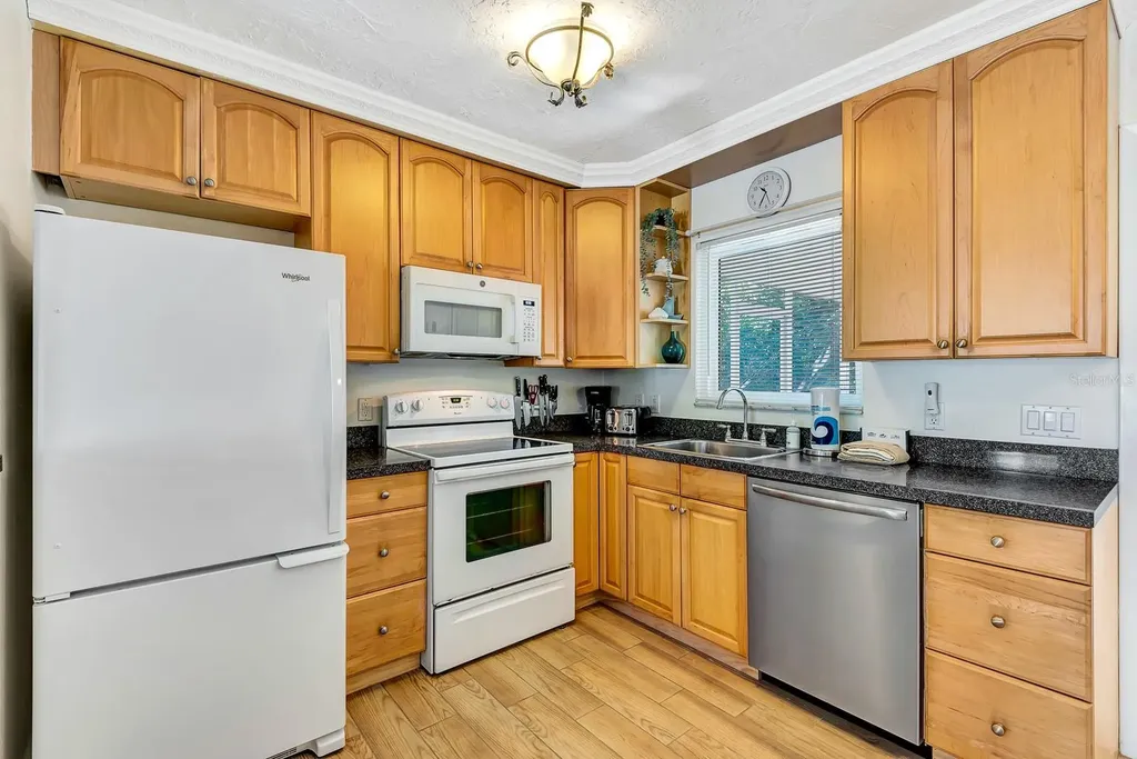 207 75th Street Bradenton Beach FL 34217