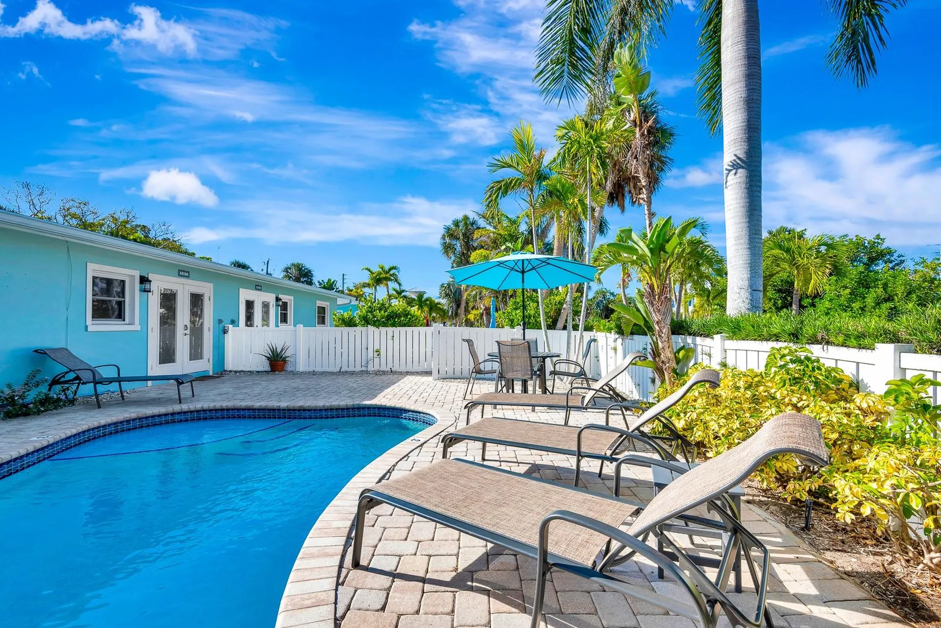 207 75th Street Bradenton Beach FL 34217