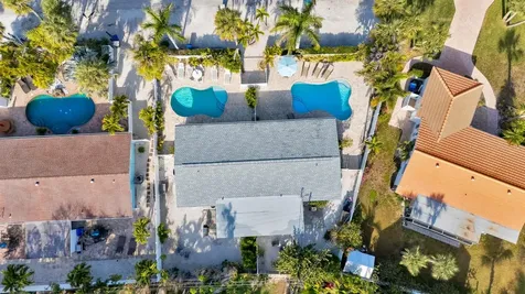 207 75th Street Bradenton Beach FL 34217
