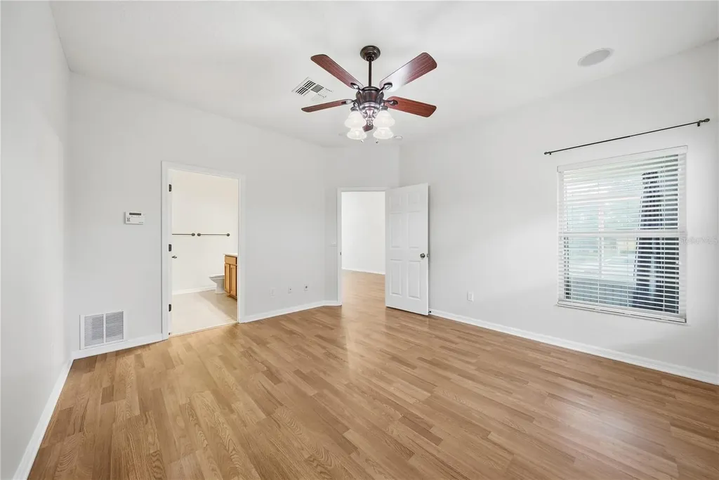 26016 Singing Lark Court Leesburg FL 34748