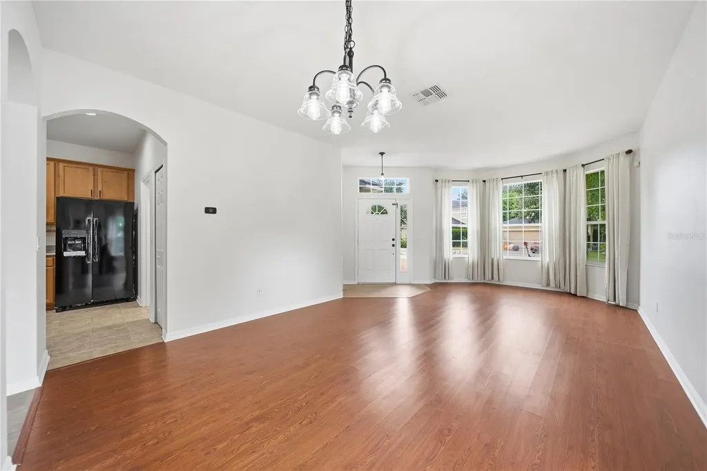 26016 Singing Lark Court Leesburg FL 34748