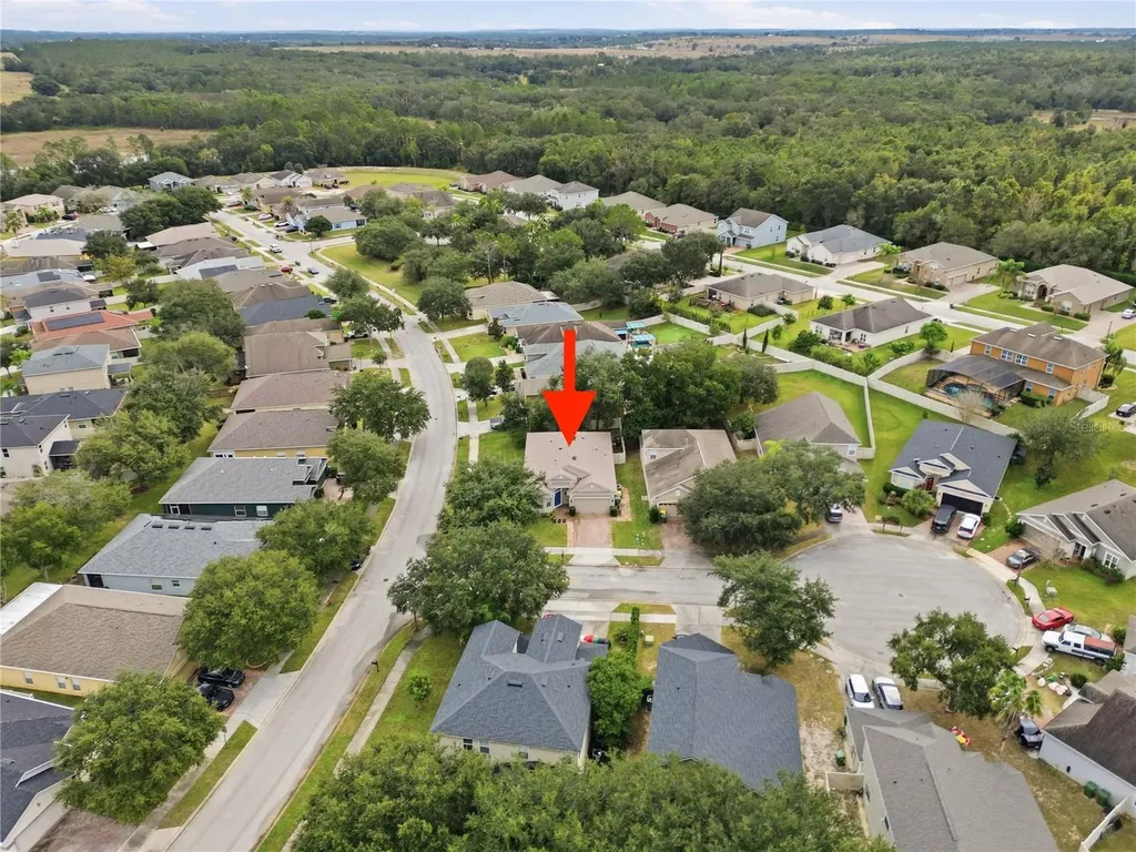 26016 Singing Lark Court Leesburg FL 34748