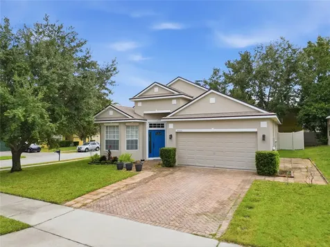 26016 Singing Lark Court Leesburg FL 34748