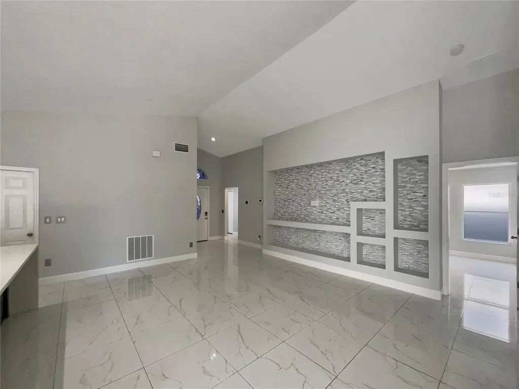 1009 Brayton Lane Davenport FL 33897