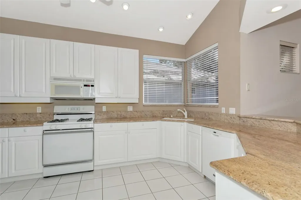 6404 Wentworth Crossing University Park FL 34201