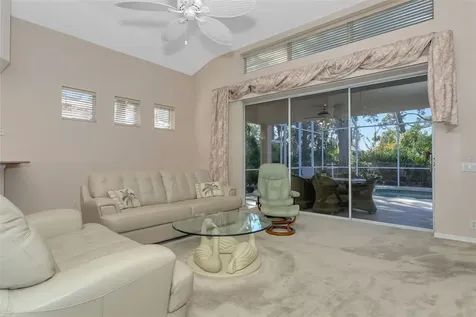6404 Wentworth Crossing University Park FL 34201