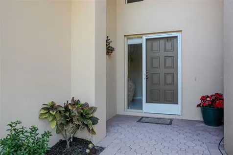 6404 Wentworth Crossing University Park FL 34201