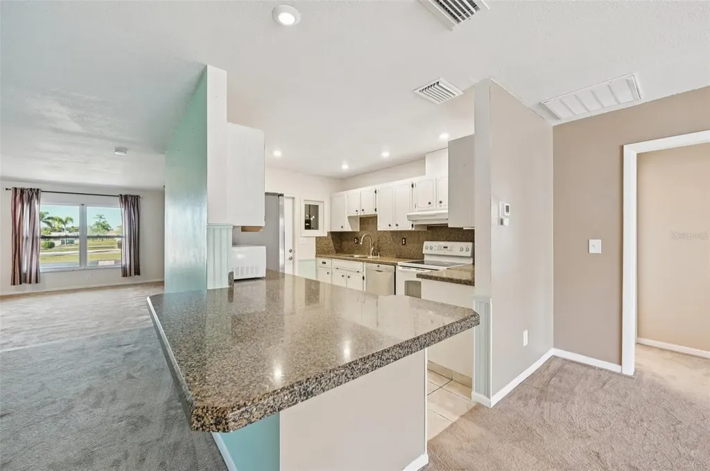 332 Club Manor Drive Sun City Center FL 33573
