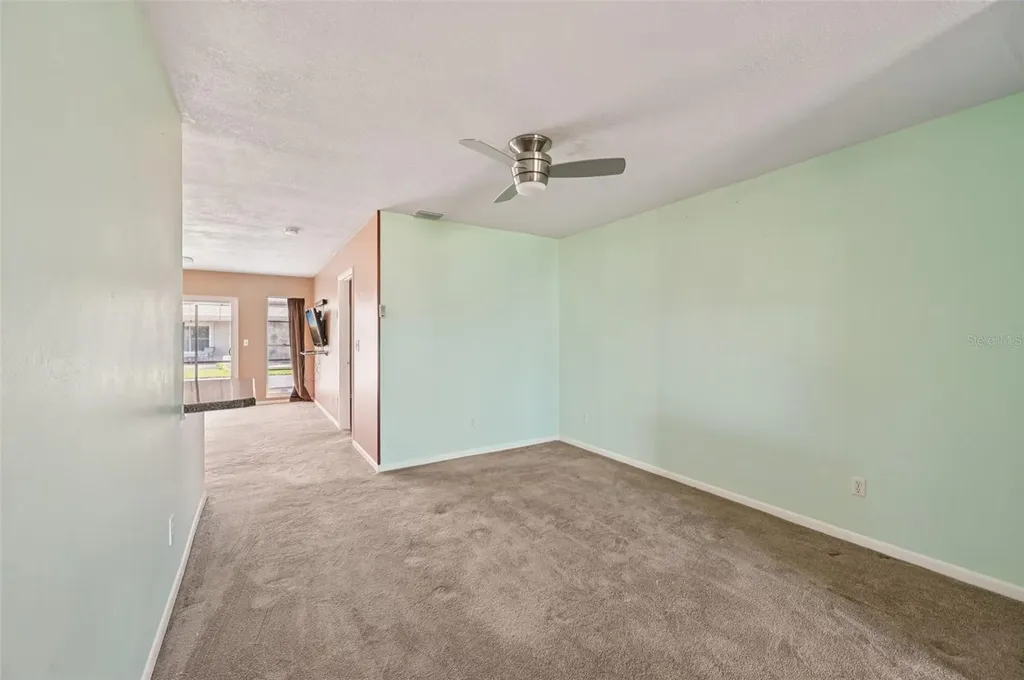 332 Club Manor Drive Sun City Center FL 33573