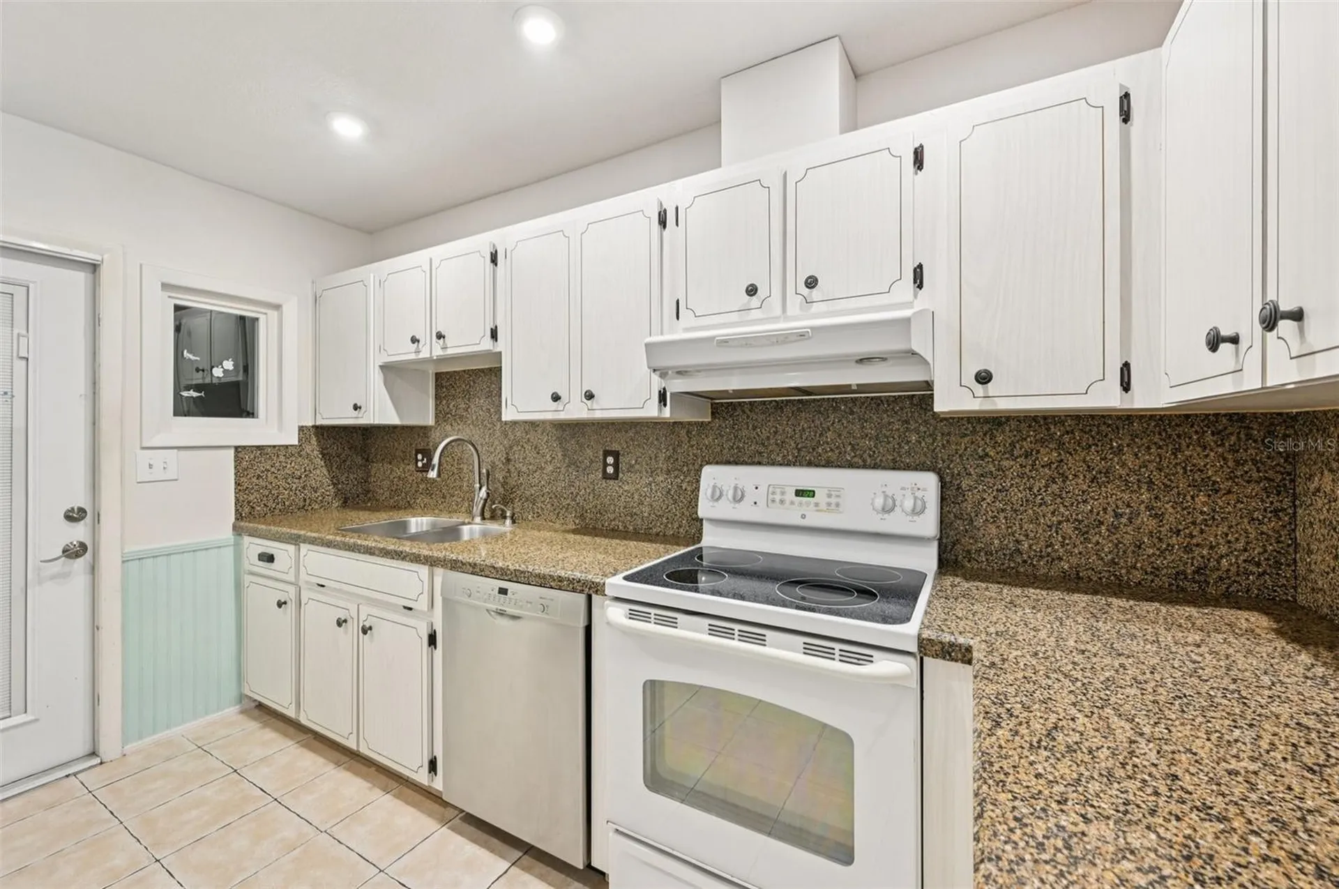 332 Club Manor Drive Sun City Center FL 33573