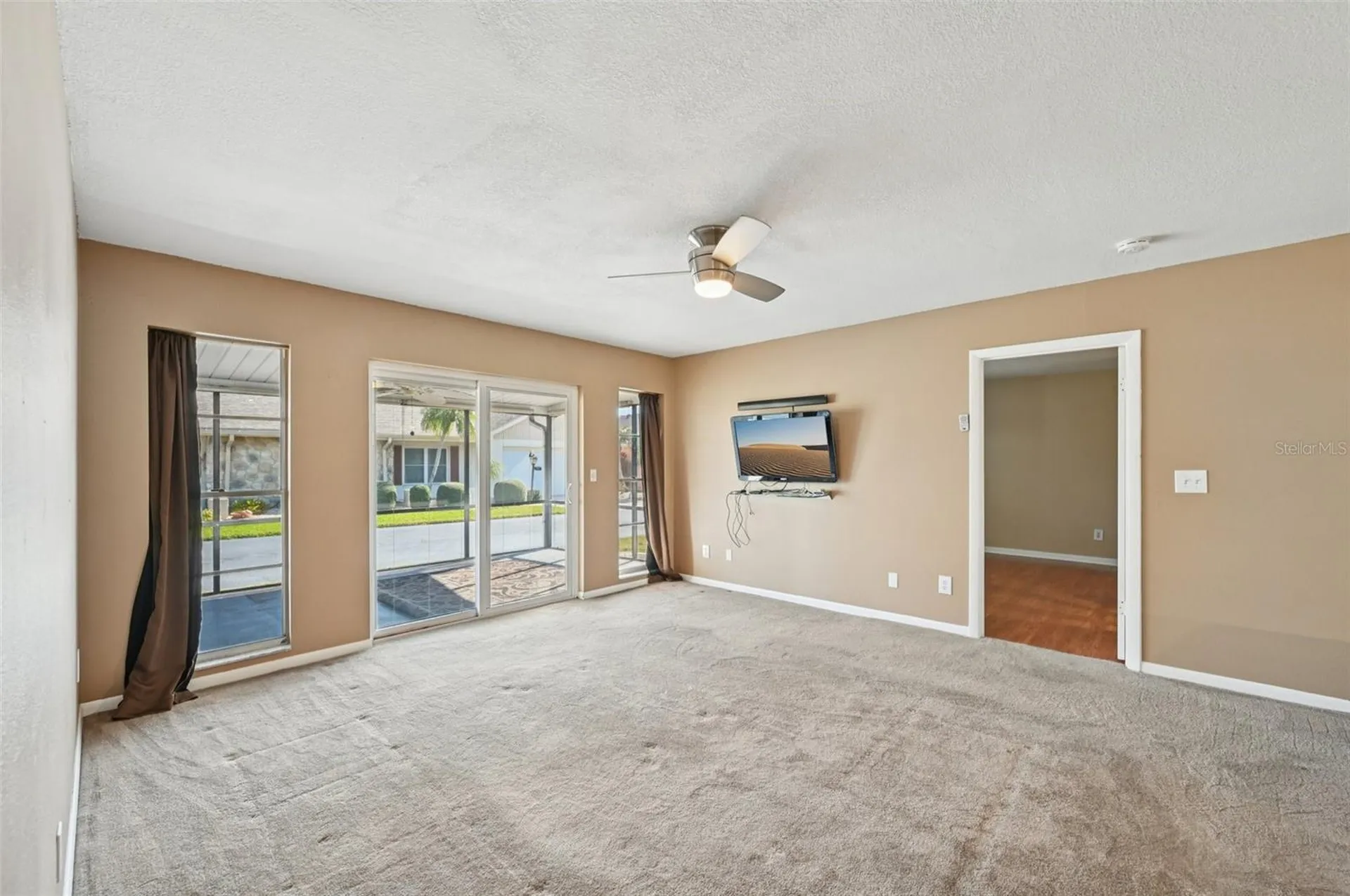 332 Club Manor Drive Sun City Center FL 33573