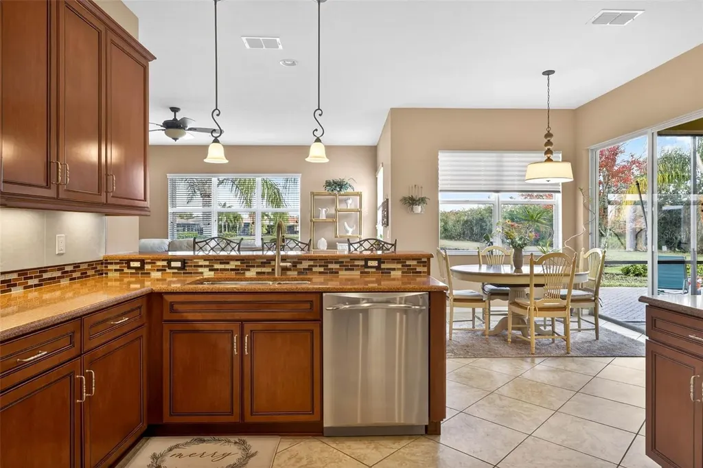 16251 Diamond Bay Drive Wimauma FL 33598