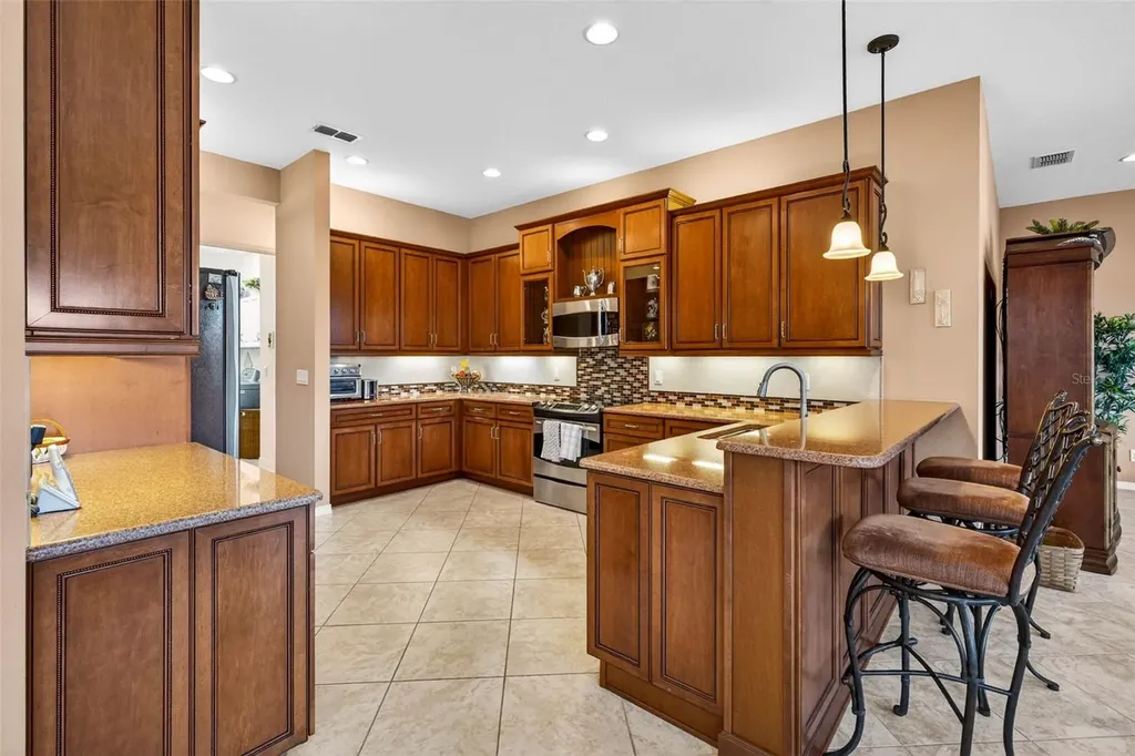 16251 Diamond Bay Drive Wimauma FL 33598