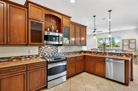 16251 Diamond Bay Drive Wimauma FL 33598