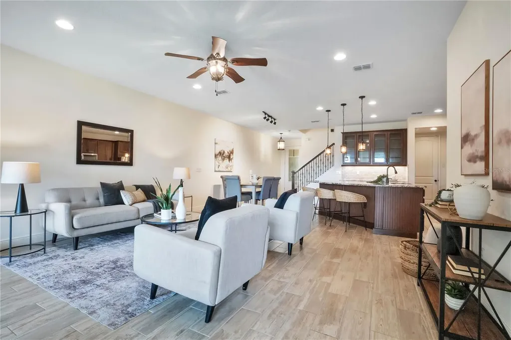 9009 Palm Key Avenue Oldsmar FL 34677