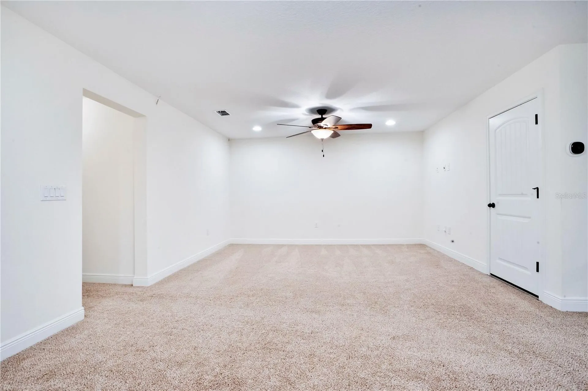 9009 Palm Key Avenue Oldsmar FL 34677
