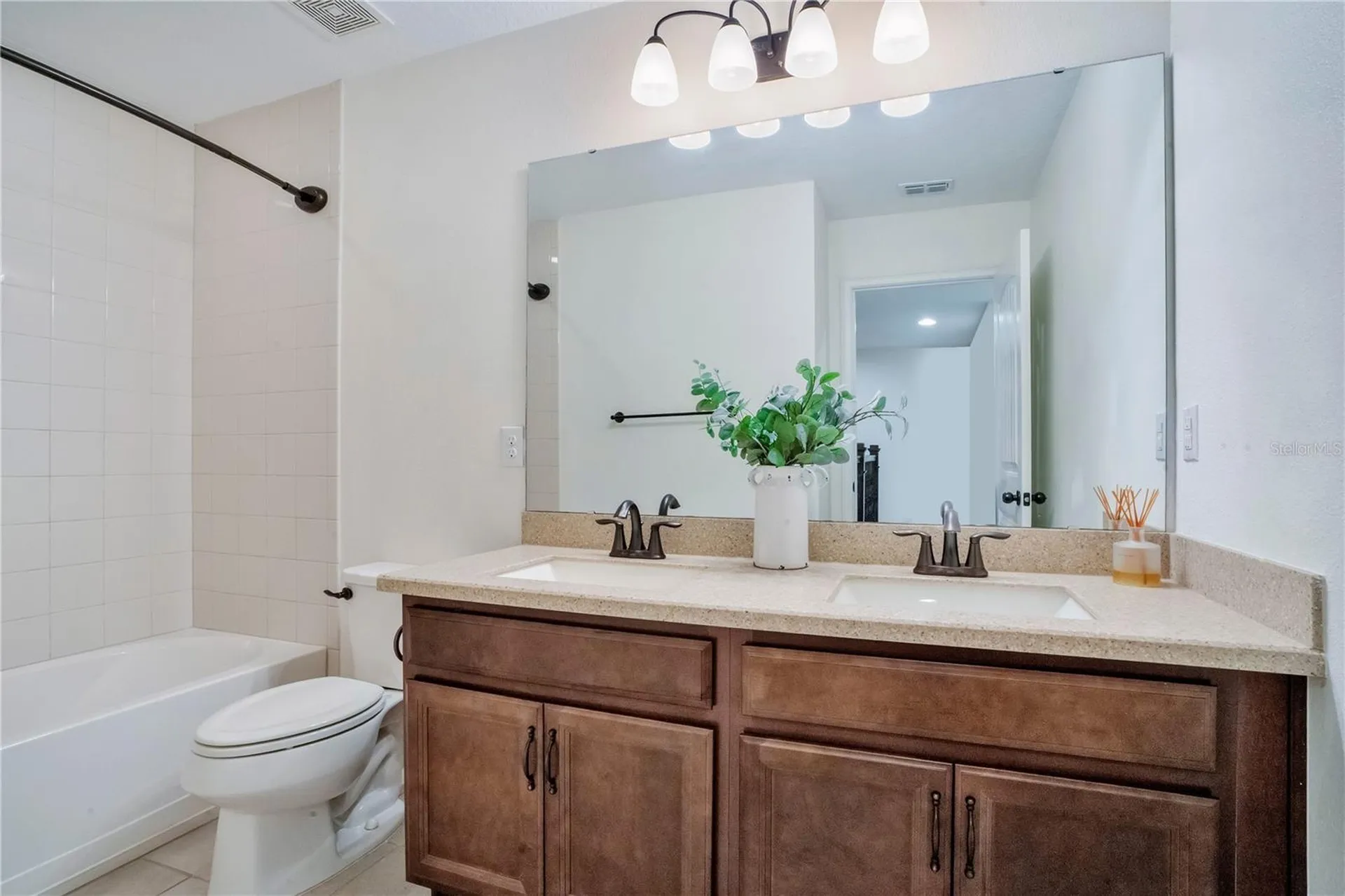 9009 Palm Key Avenue Oldsmar FL 34677