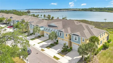 9009 Palm Key Avenue Oldsmar FL 34677