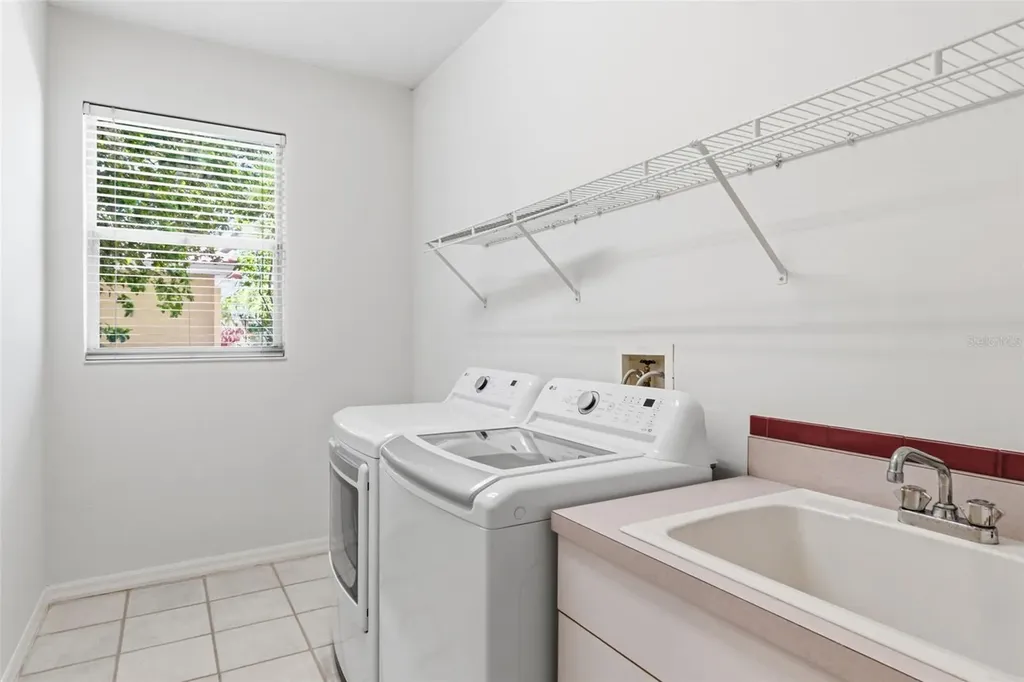 4991 Cedar Oak Way Sarasota FL 34233
