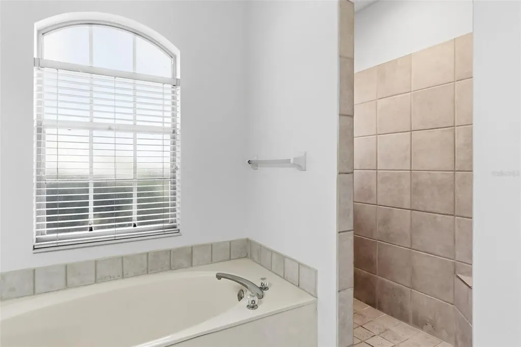 4991 Cedar Oak Way Sarasota FL 34233