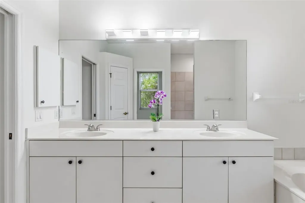 4991 Cedar Oak Way Sarasota FL 34233