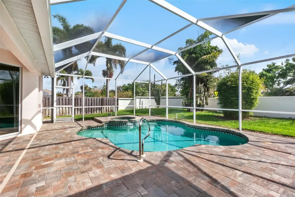 4991 Cedar Oak Way Sarasota FL 34233