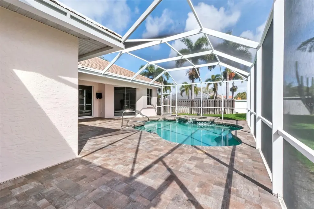 4991 Cedar Oak Way Sarasota FL 34233