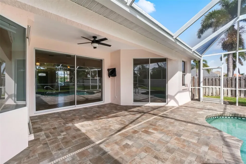 4991 Cedar Oak Way Sarasota FL 34233