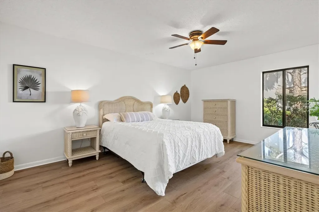 5354 Myrtle Wood Sarasota FL 34235