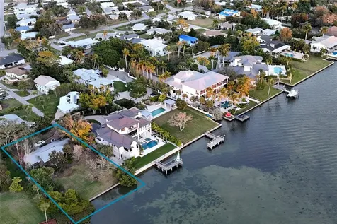 1621 Memory Lane Sarasota FL 34231