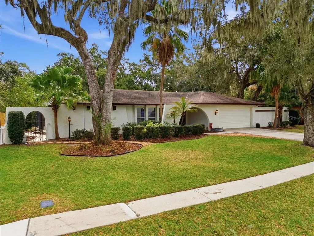 6320 Oak Court Lakeland FL 33813