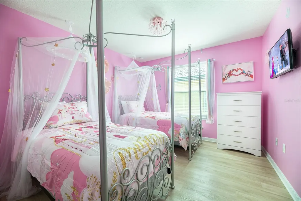 1949 Nice Court Kissimmee FL 34747