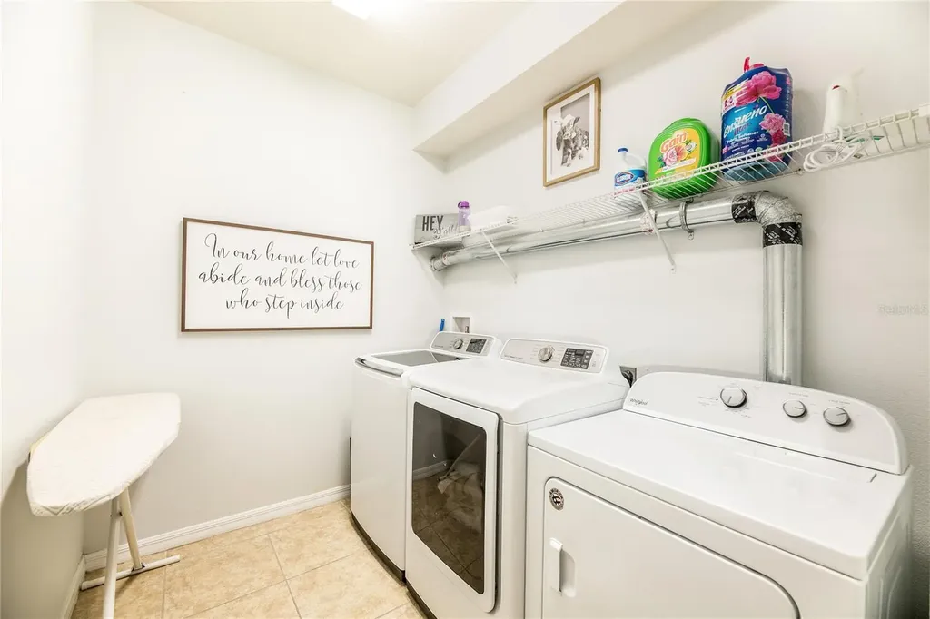 1949 Nice Court Kissimmee FL 34747