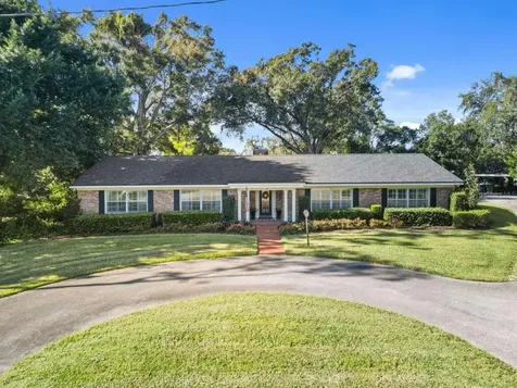 5 Peachtree Lane SE Winter Haven FL 33884