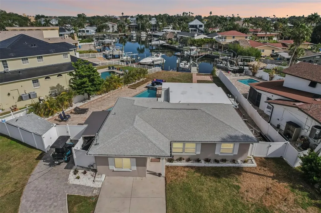 5467 Bayou Grande Boulevard NE St Petersburg FL 33703