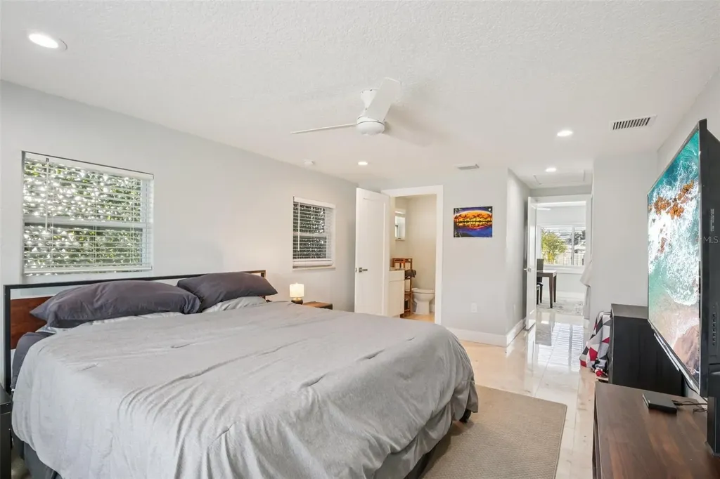 5467 Bayou Grande Boulevard NE St Petersburg FL 33703