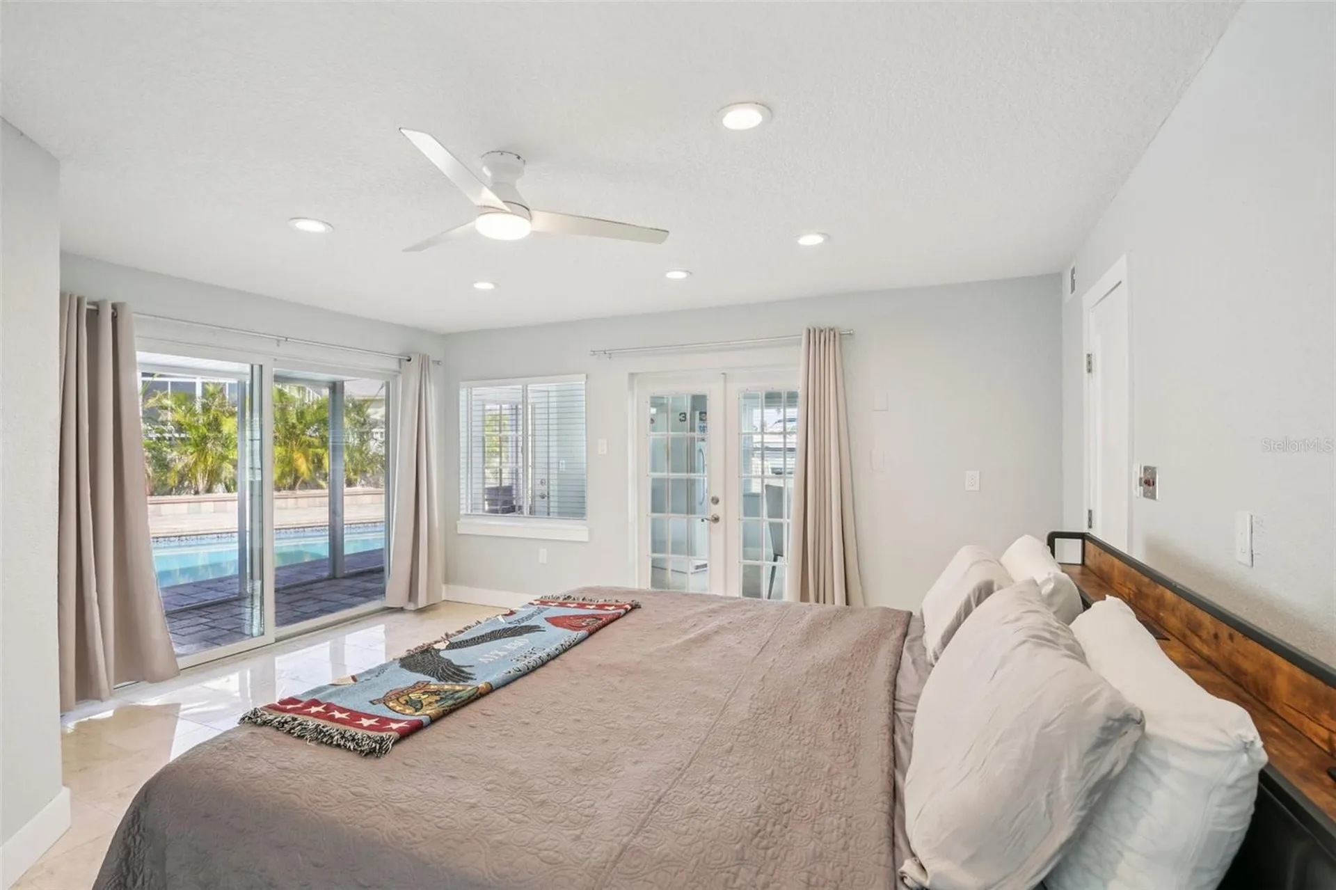 5467 Bayou Grande Boulevard NE St Petersburg FL 33703