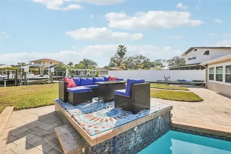 5467 Bayou Grande Boulevard NE St Petersburg FL 33703