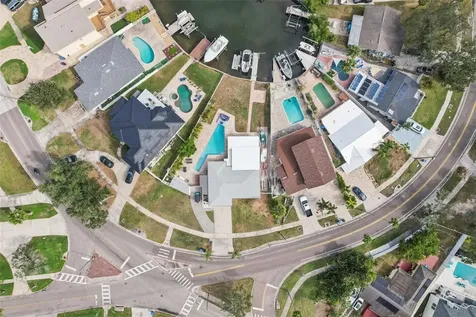5467 Bayou Grande Boulevard NE St Petersburg FL 33703