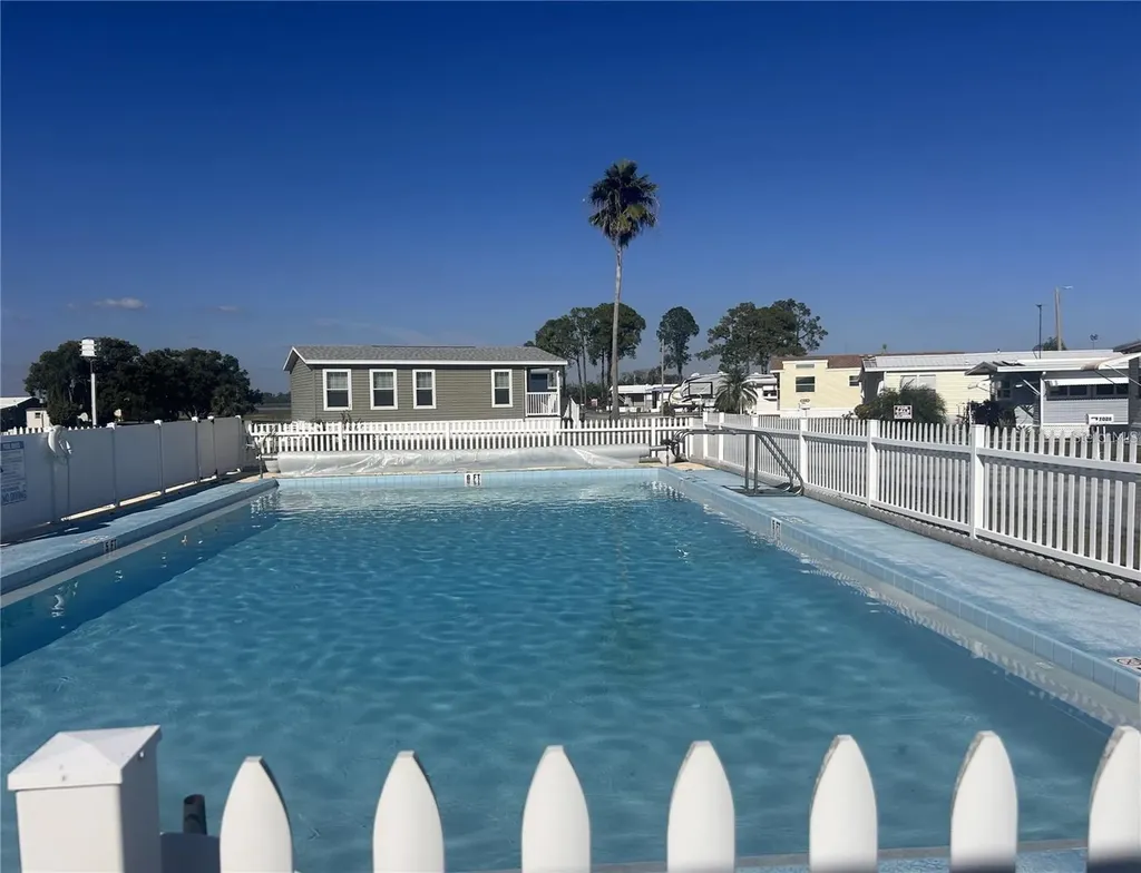 7041 Fairview Village Circle Winter Haven FL 33881