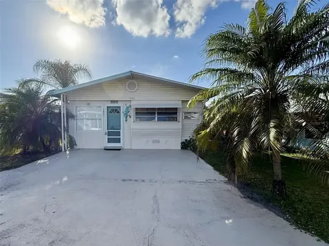 7041 Fairview Village Circle Winter Haven FL 33881