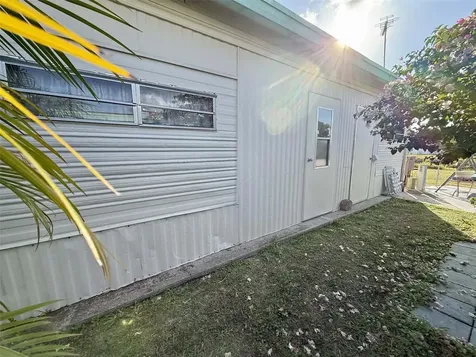 7041 Fairview Village Circle Winter Haven FL 33881