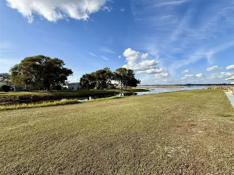 7041 Fairview Village Circle Winter Haven FL 33881