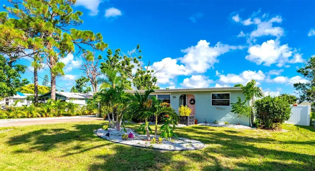 70 Virginia Court Englewood FL 34223
