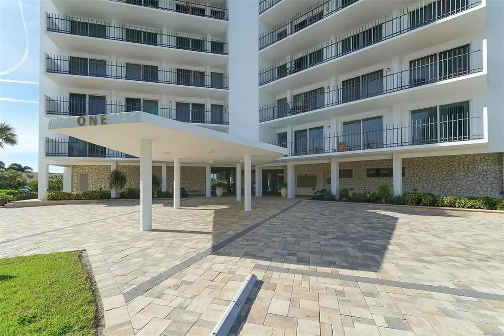 1 Benjamin Franklin Drive Sarasota FL 34236