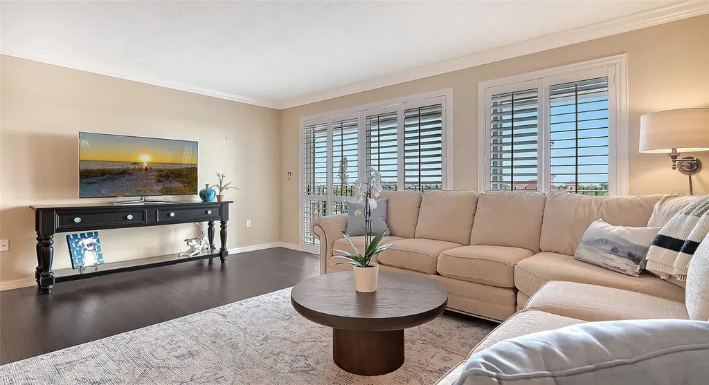 1 Benjamin Franklin Drive Sarasota FL 34236