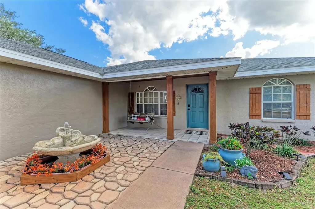 22120 26th Avenue E Bradenton FL 34211