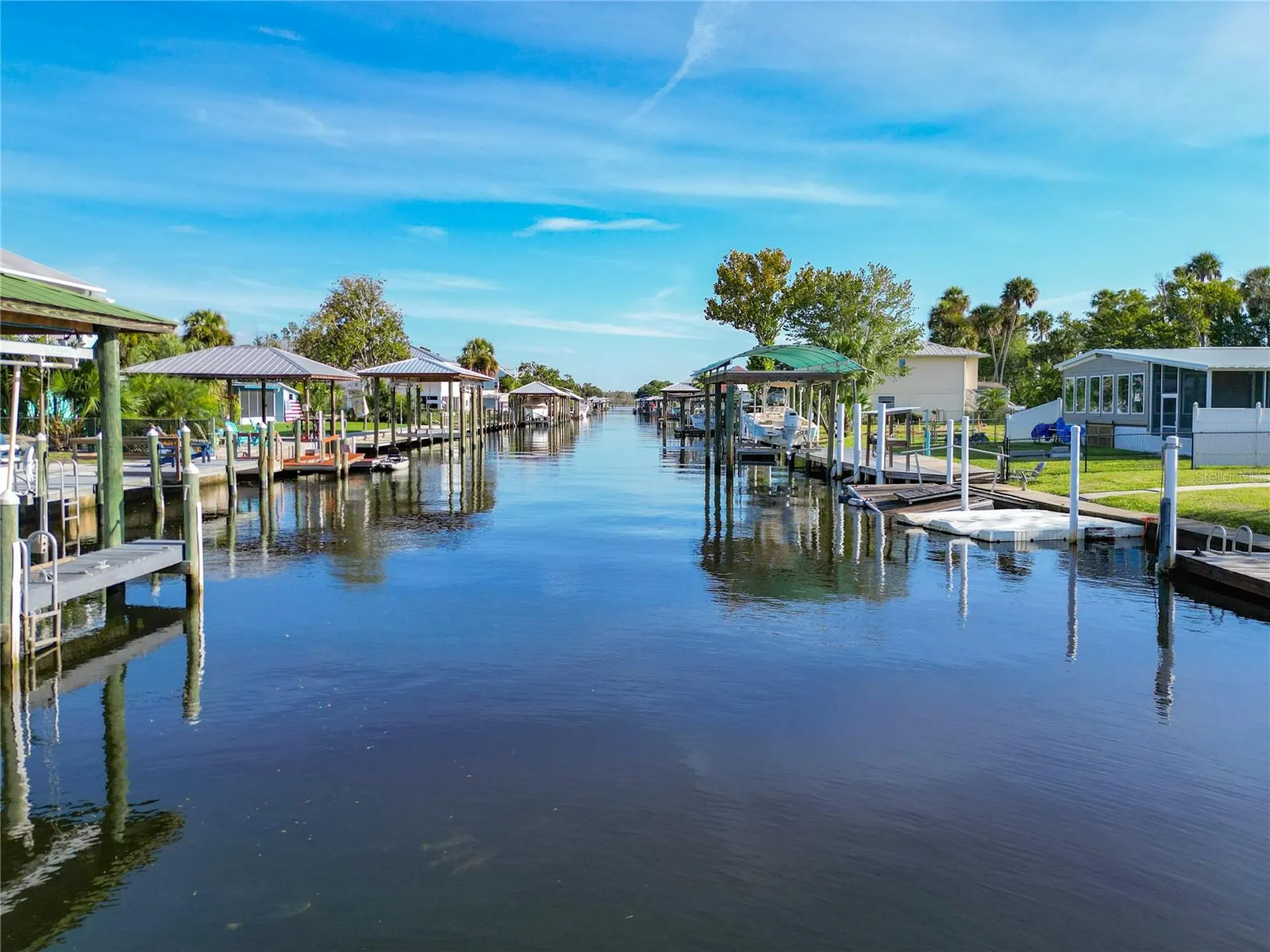 2560 N Comanche Point Crystal River FL 34429