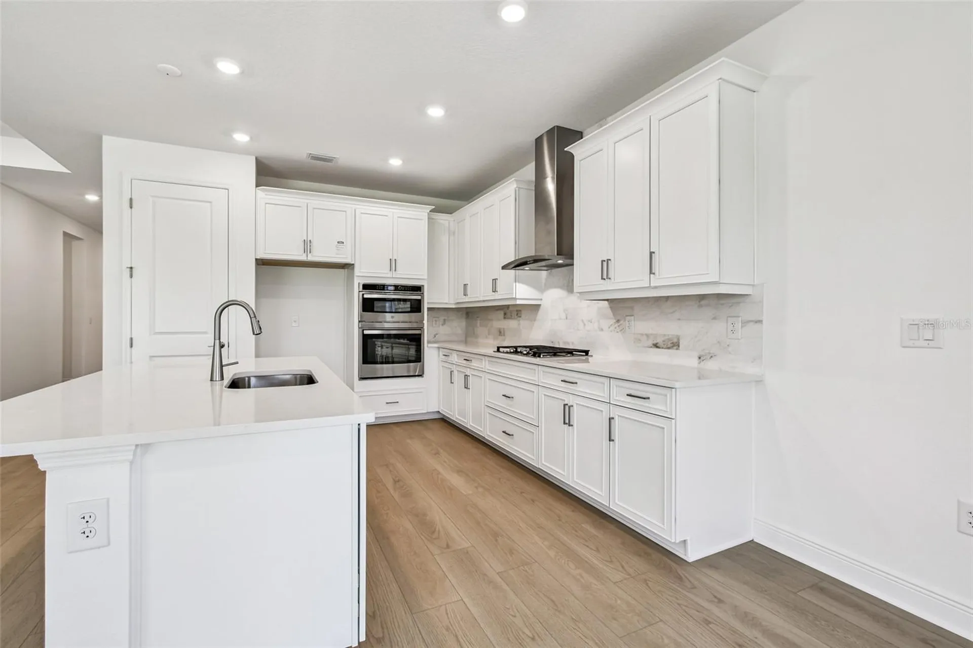 7574 Seahawk Avenue Sarasota FL 34241