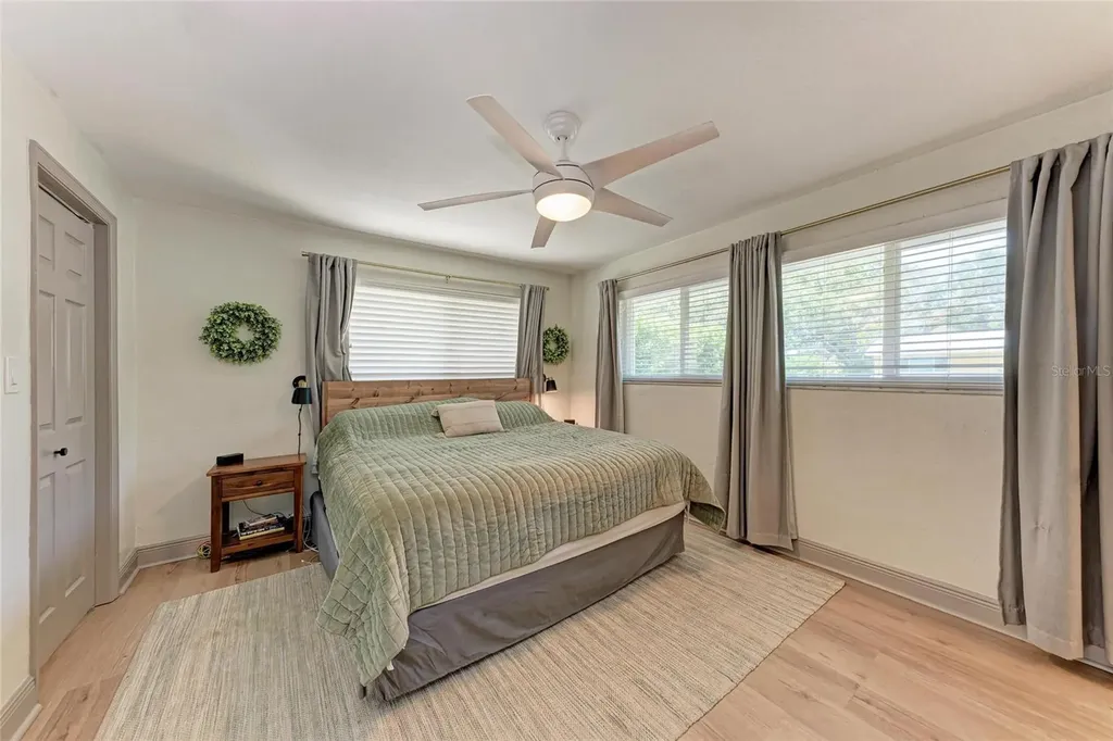 4616 Leeta Lane Sarasota FL 34234